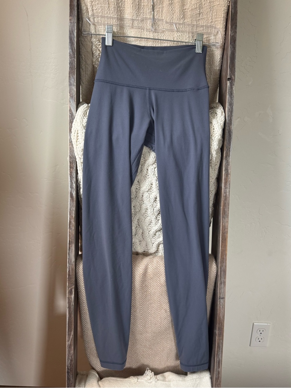 Aritzia High-Waist Butter Leggings in Vintage Navy